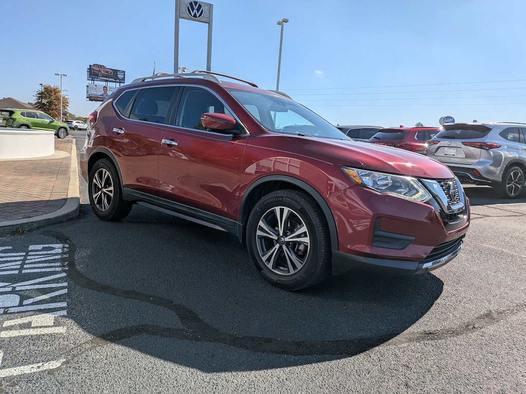 Used 2019 Nissan Rogue SV SUV
