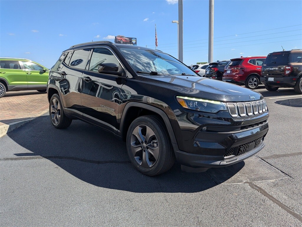 Used 2022 Jeep Compass Latitude Lux SUV