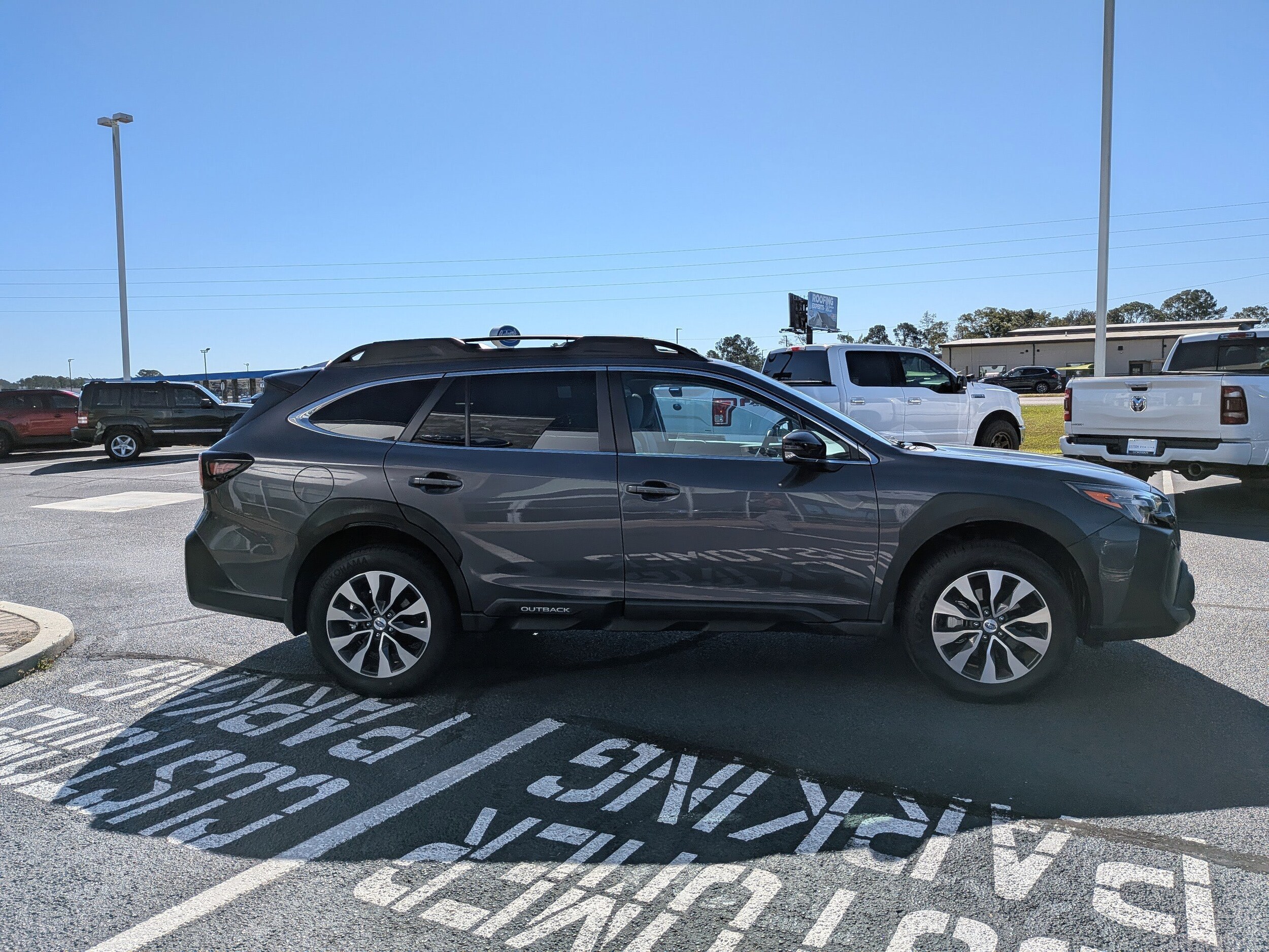 2025 Subaru Outback Limited photo 3