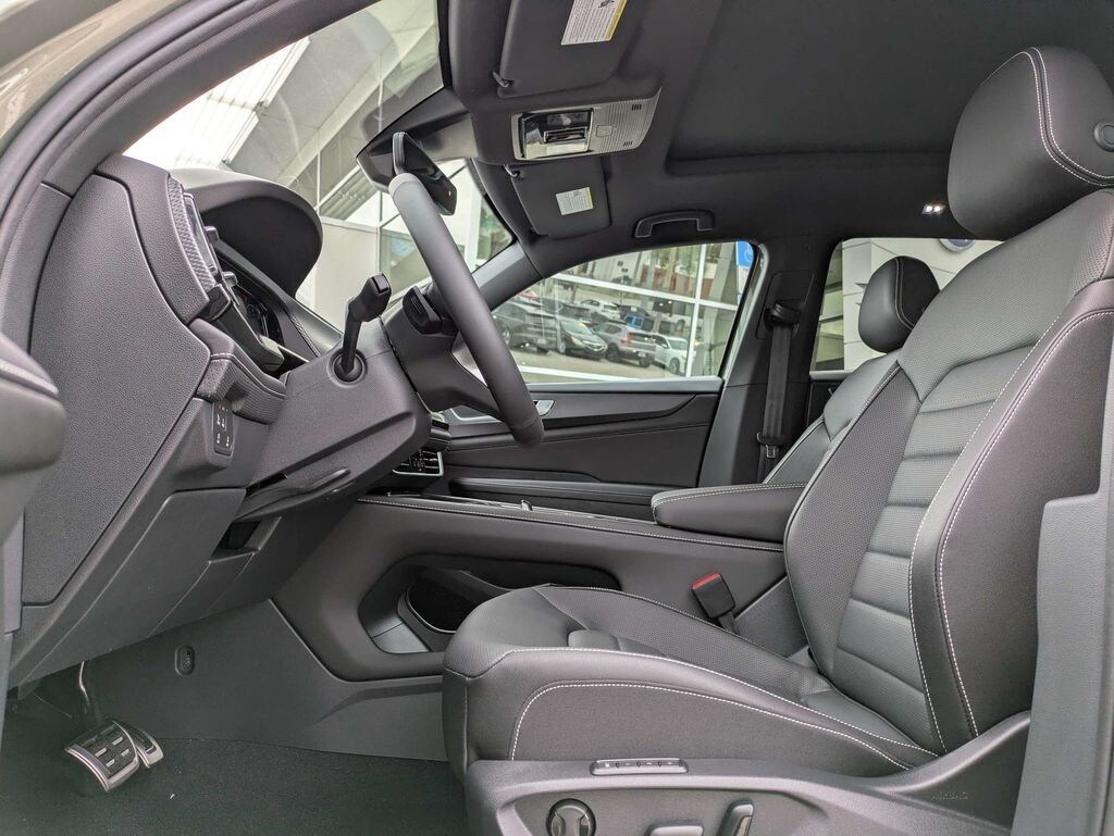New 2026 Volkswagen Atlas Cross Sport 2.0T SEL R-Line Black SUV