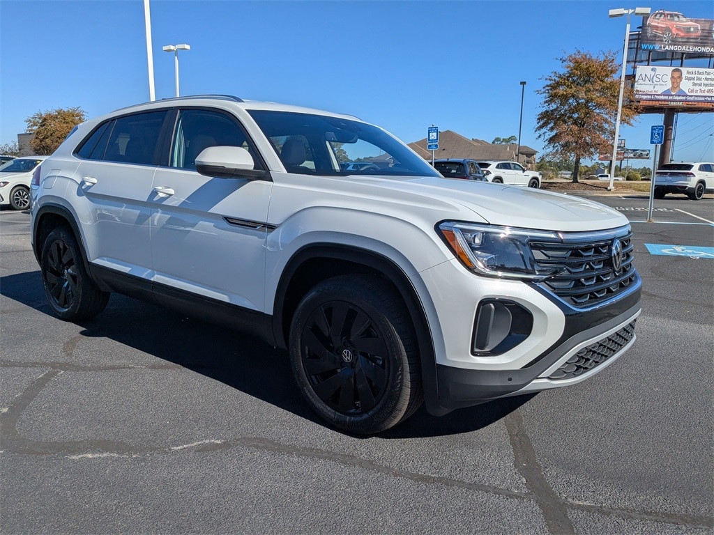 New 2026 Volkswagen Atlas Cross Sport 2.0T SE w/Technology SUV