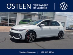2025 Volkswagen Golf GTI 2.0T SE Hatchback