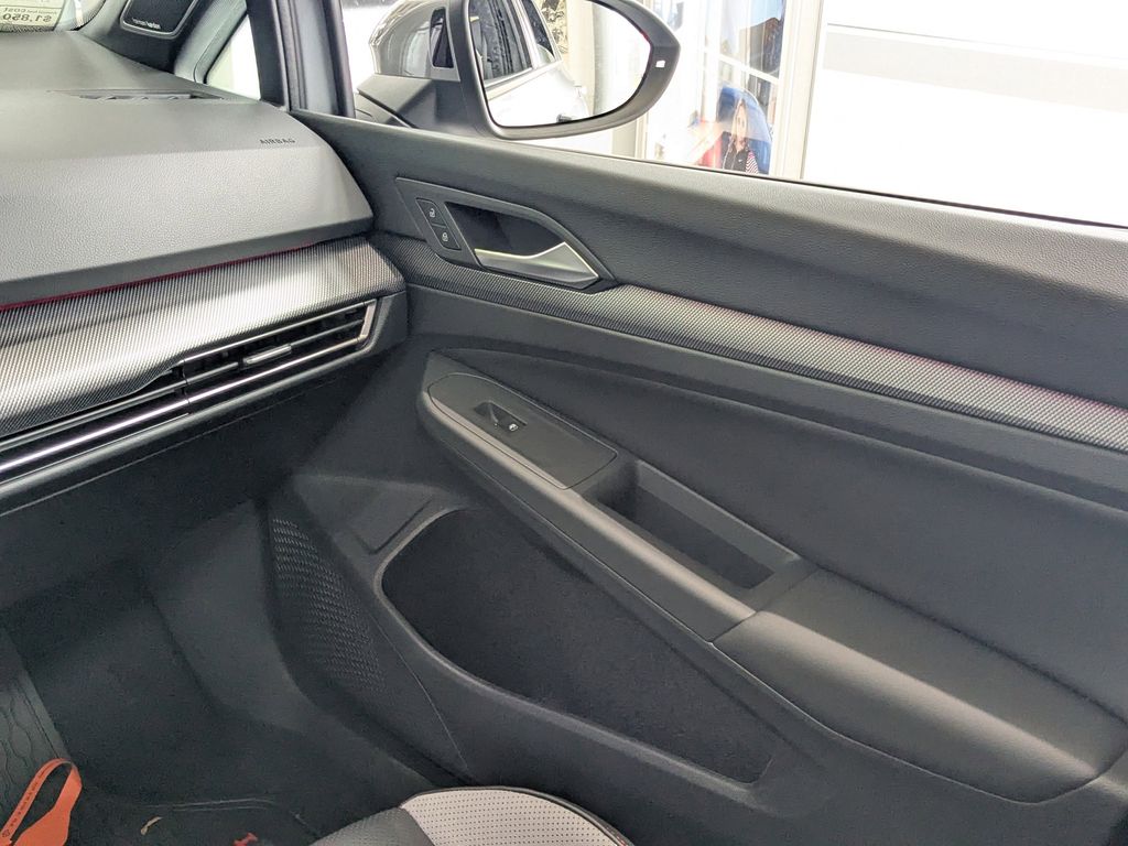 2026 Volkswagen Golf GTI SE - Photo 18