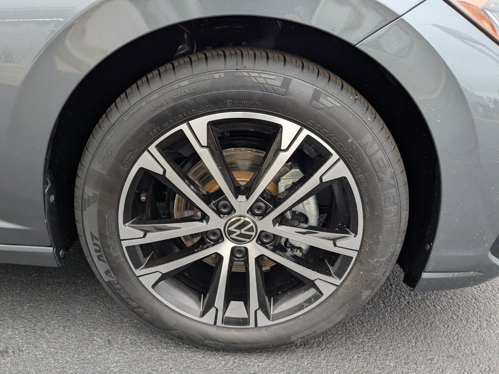 2026 Volkswagen Jetta Sport - Photo 12
