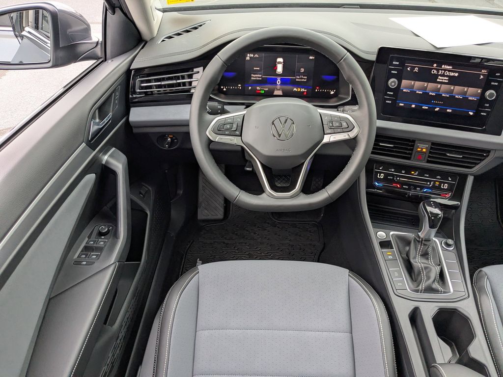 2026 Volkswagen Jetta SE - Photo 15
