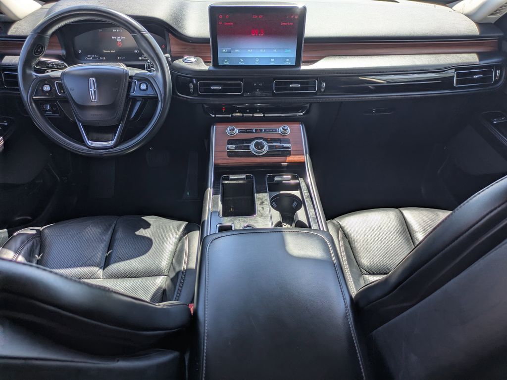 5LM5J7XC9PGL21203