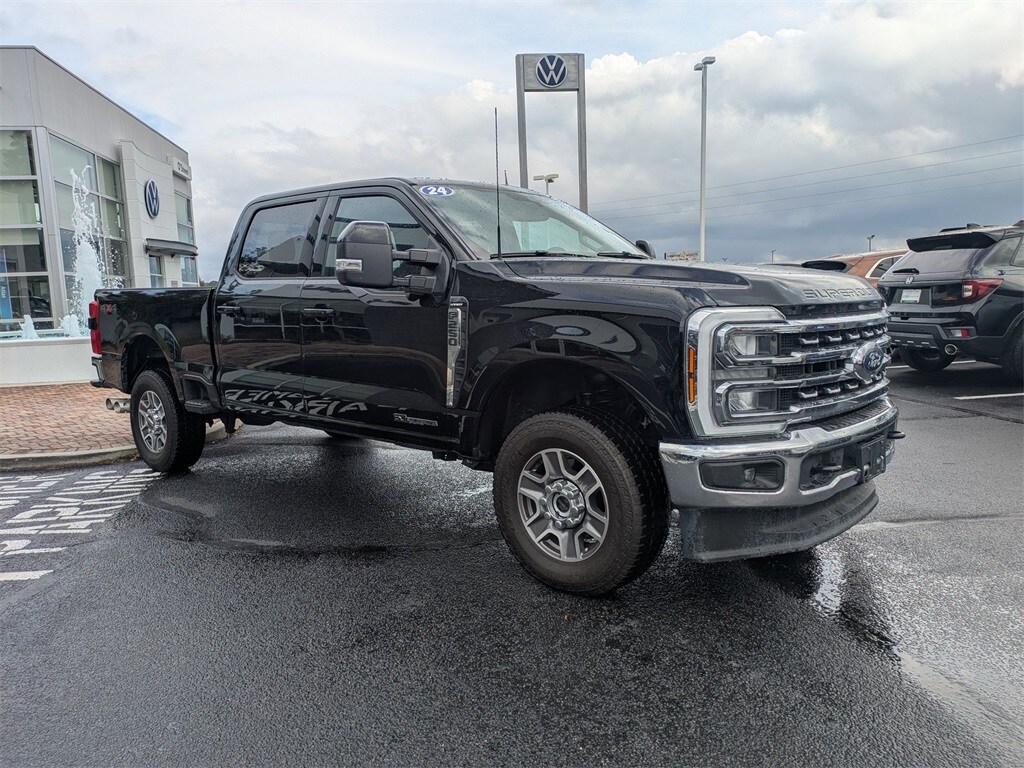 2024 Ford F-250 Lariat photo 3