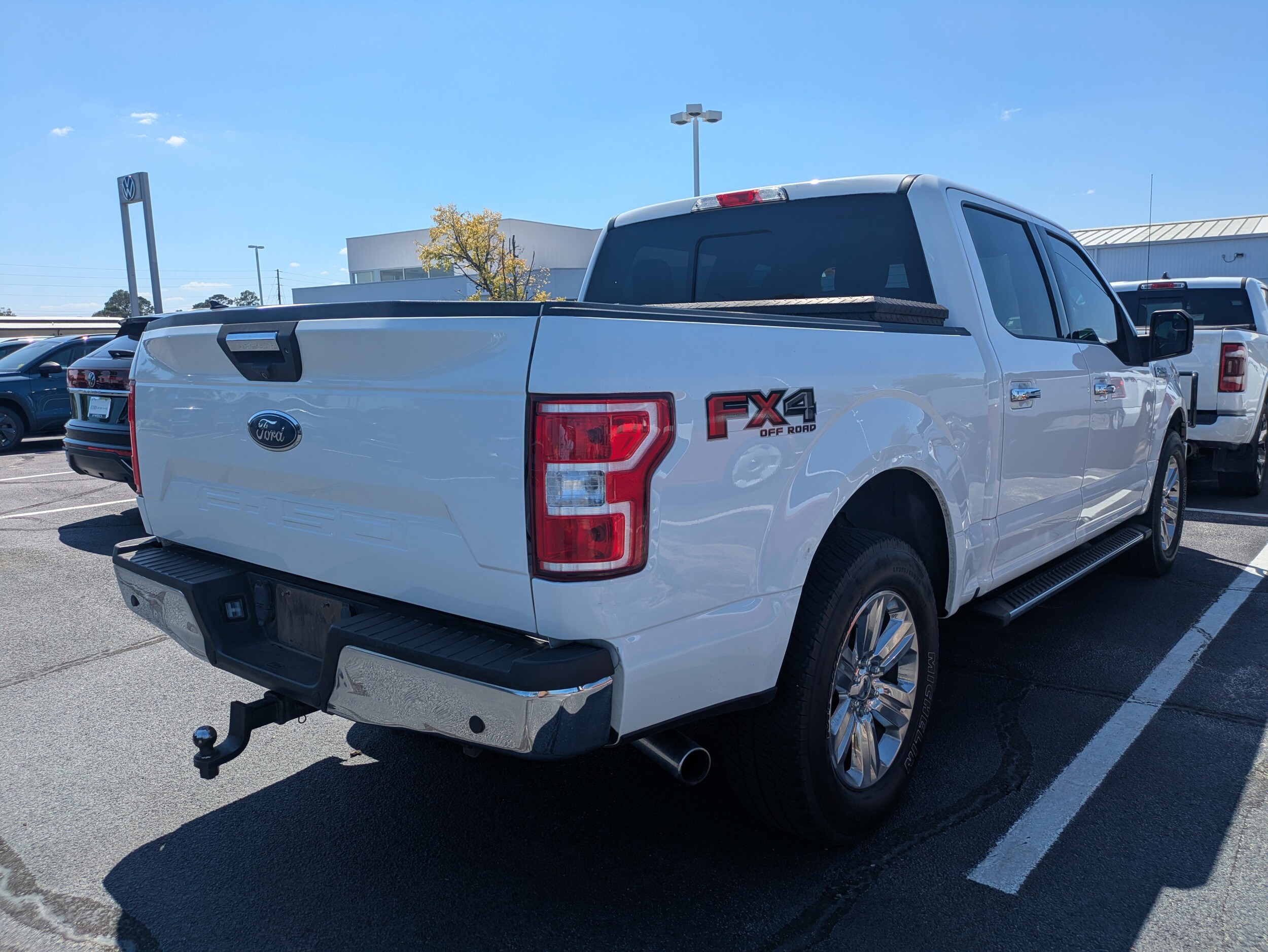 2020 Ford F-150 XLT photo 2
