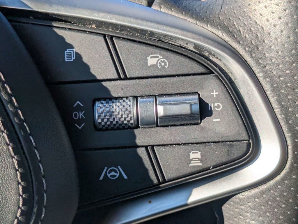2025 GENESIS GV70 Sport - Photo 30