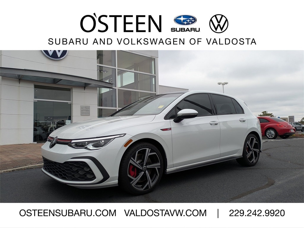 2024 Volkswagen Golf GTI SE's photo