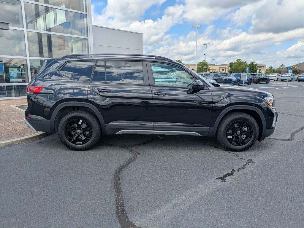 New 2026 Volkswagen Atlas 2.0T Peak Edition SUV