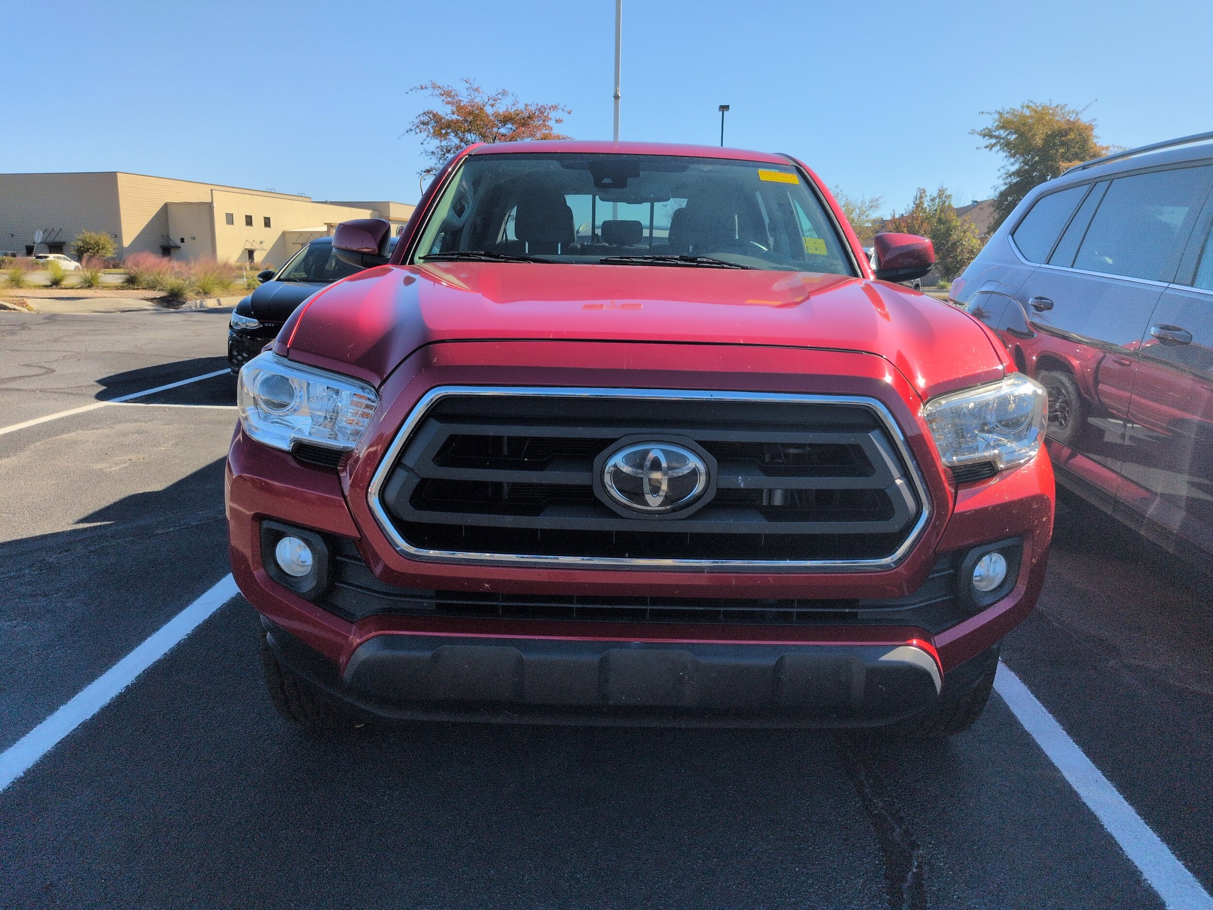 2021 Toyota Tacoma SR5 photo 2