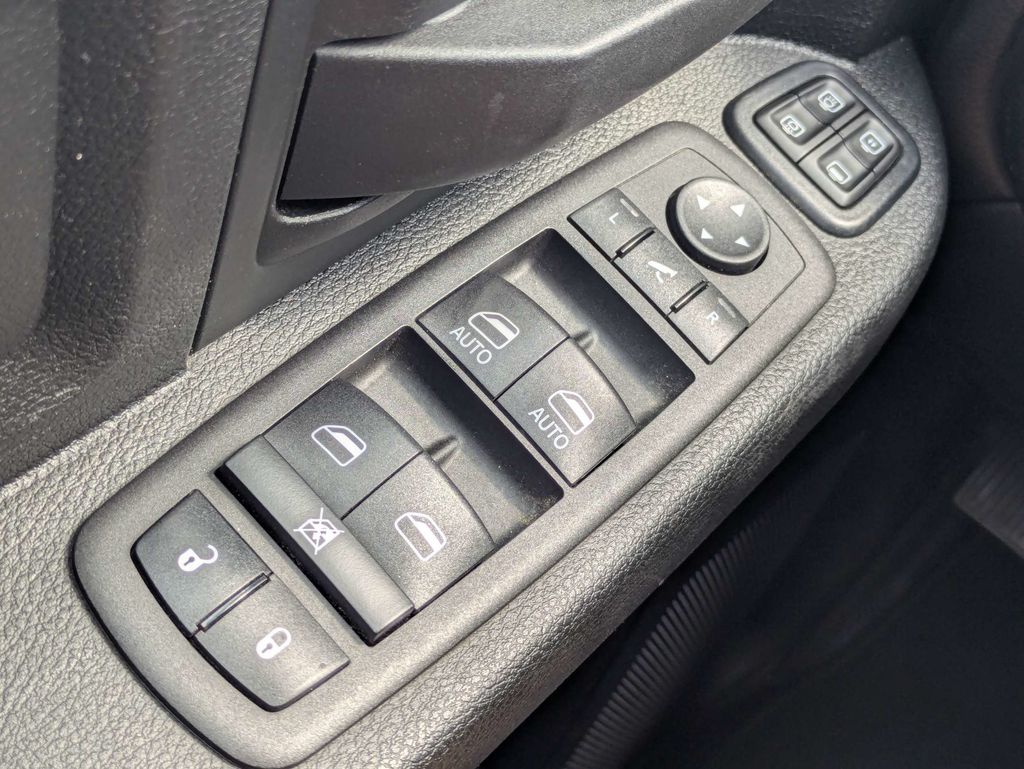 2023 RAM Ram 3500 Pickup Tradesman - Photo 24