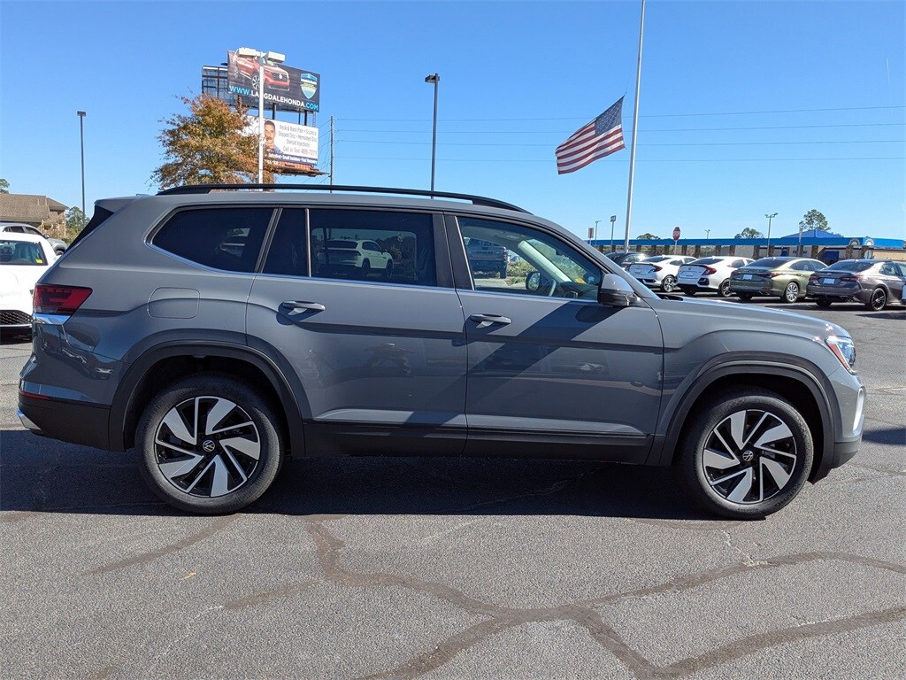 2026 Volkswagen Atlas SE Technology photo 4