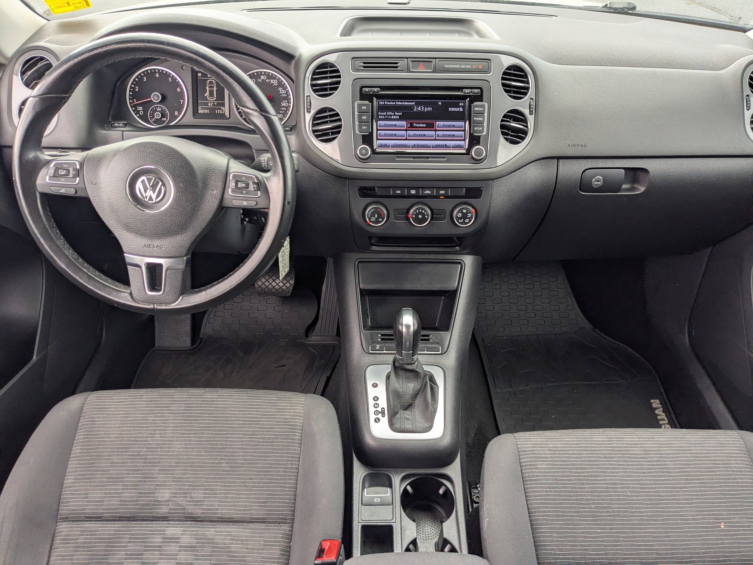 Used 2015 Volkswagen Tiguan S with VIN WVGAV7AX1FW573453 for sale in Hahira, GA