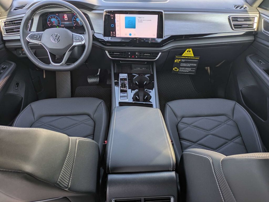 New 2026 Volkswagen Atlas Cross Sport 2.0T SE w/Technology SUV