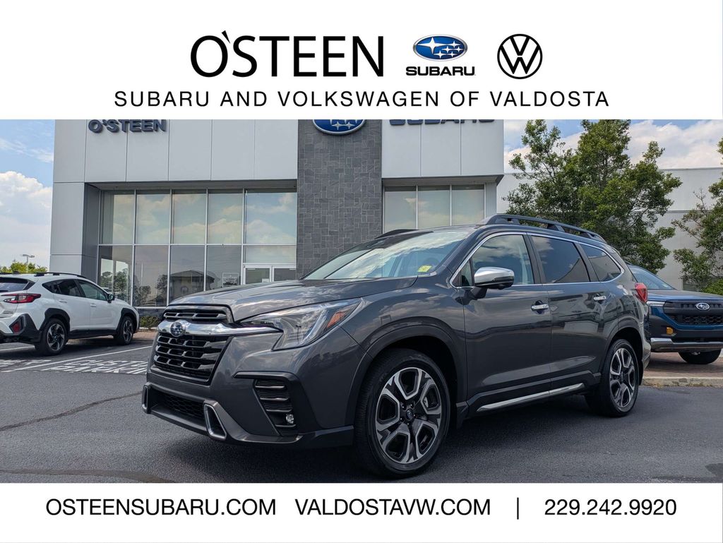 2023 Subaru Ascent Touring's photo