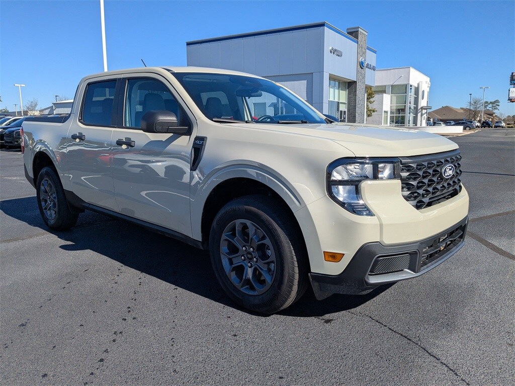 Used 2025 Ford Maverick XLT Truck SuperCrew