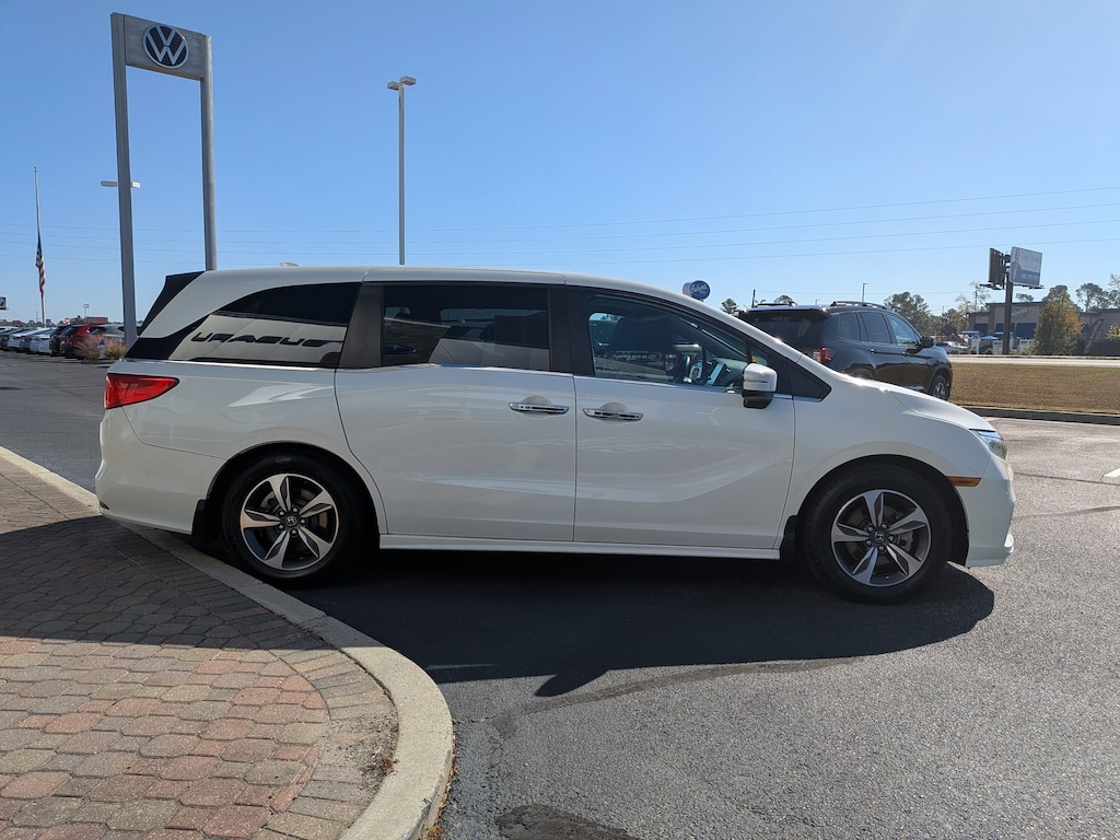 Used 2018 Honda Odyssey Touring Van