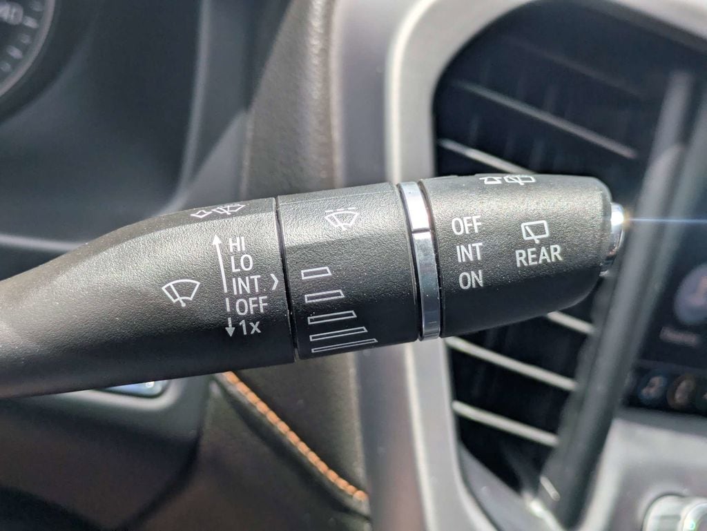 2023 GMC Acadia AT4 - Photo 30