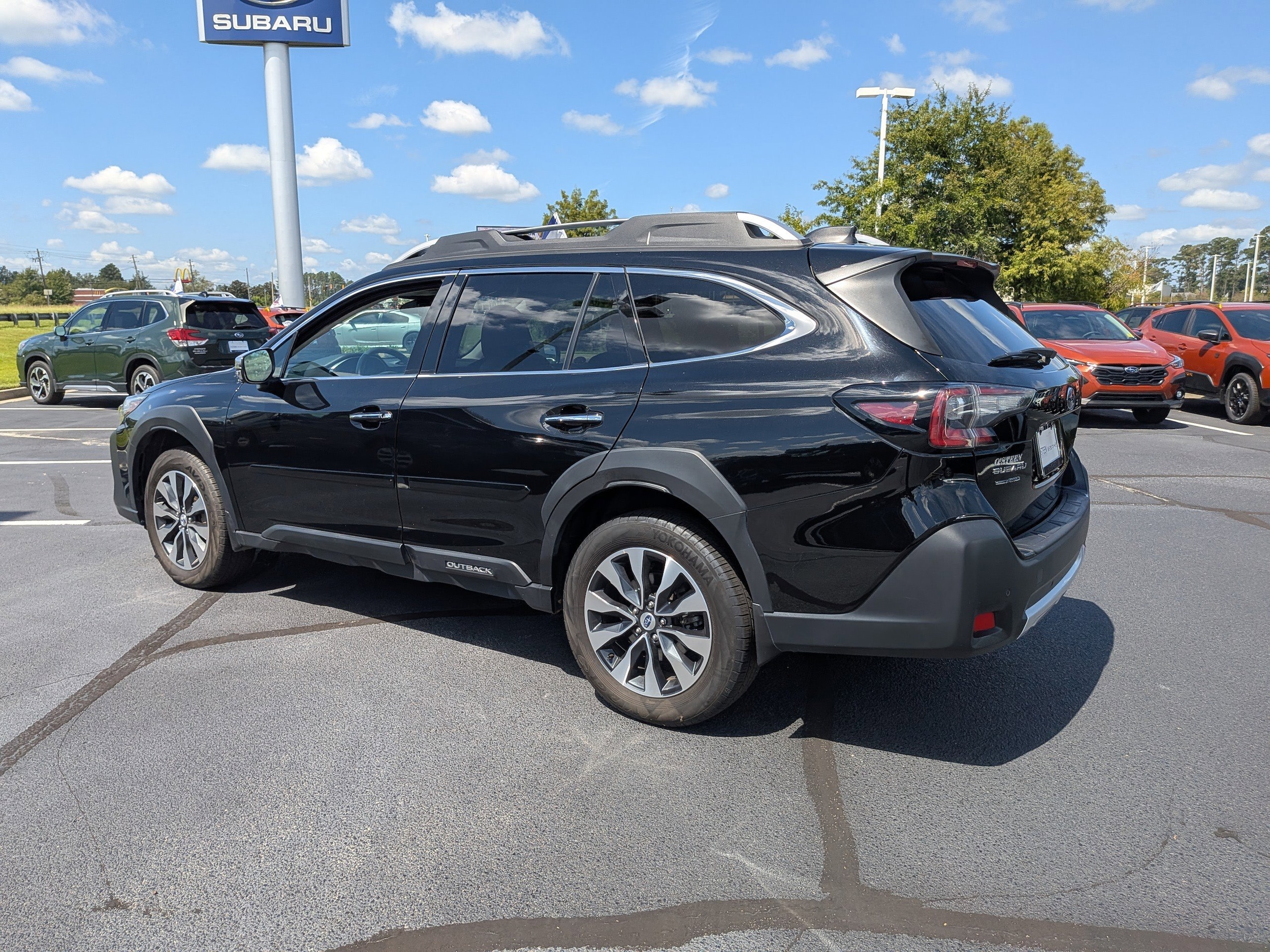 2023 Subaru Outback Touring XT photo 3