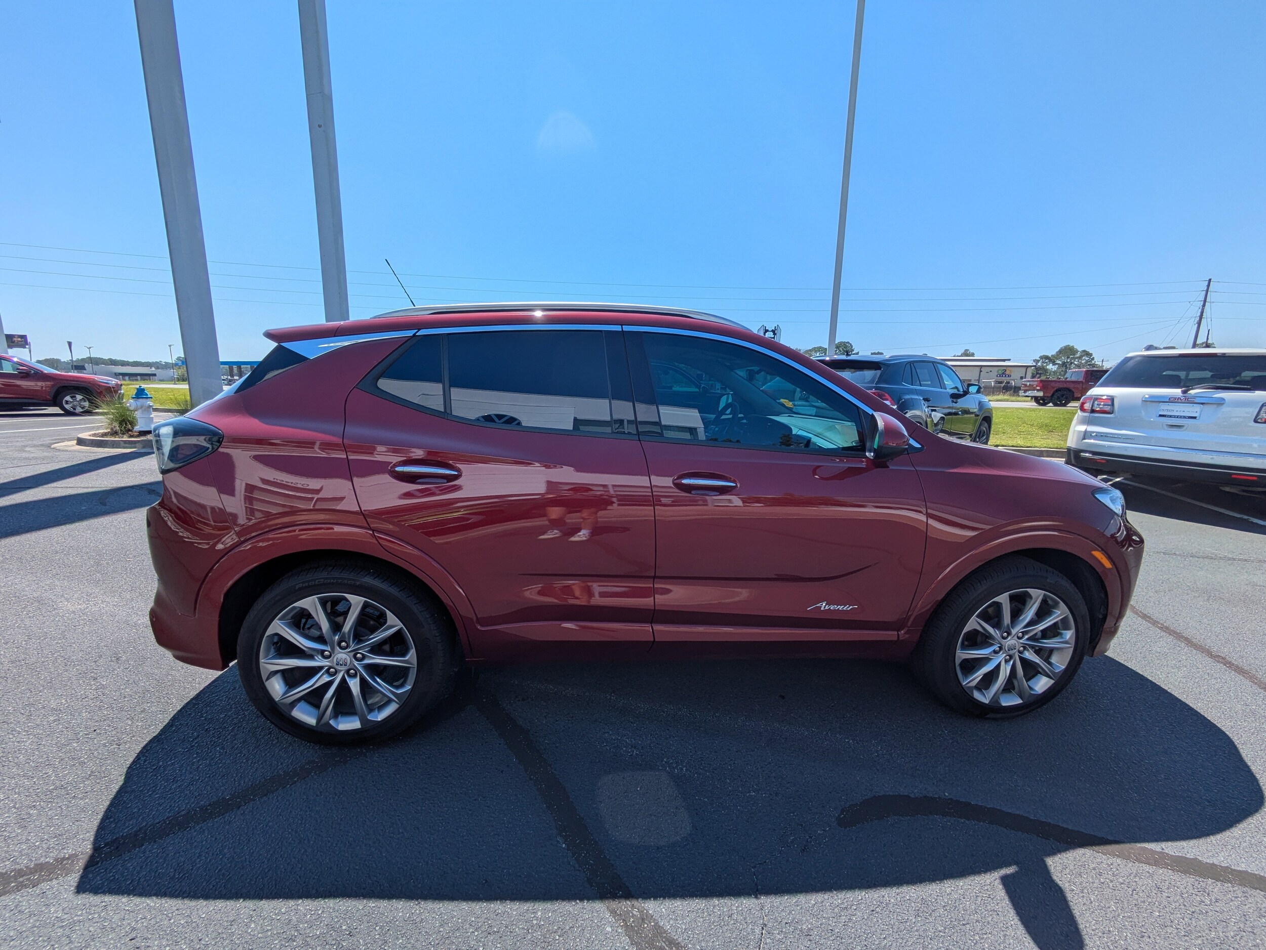 2025 Buick Encore GX Avenir photo 2