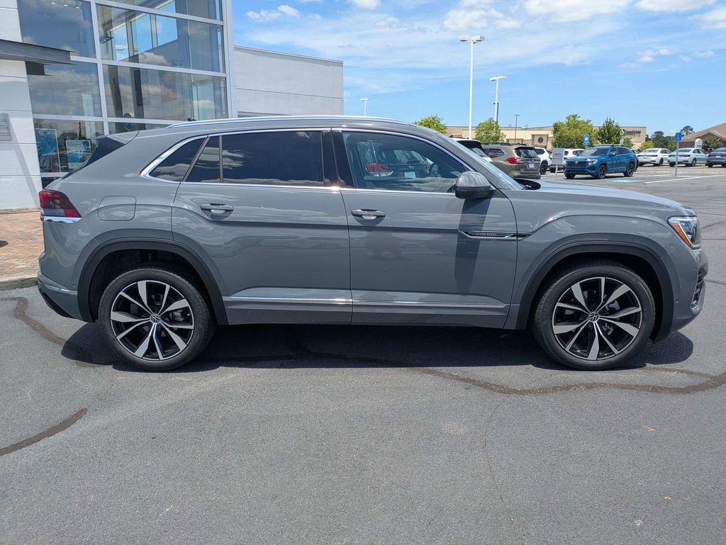 New 2026 Volkswagen Atlas Cross Sport 2.0T SEL Premium R-Line SUV