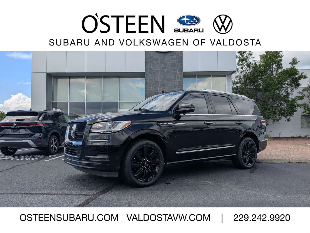 2023 Lincoln Navigator Reserve 4WD's photo