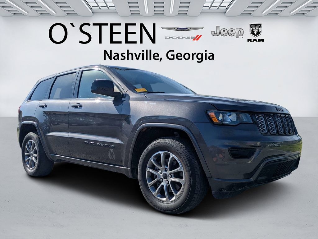Used 2019 Jeep Grand Cherokee Laredo SUV