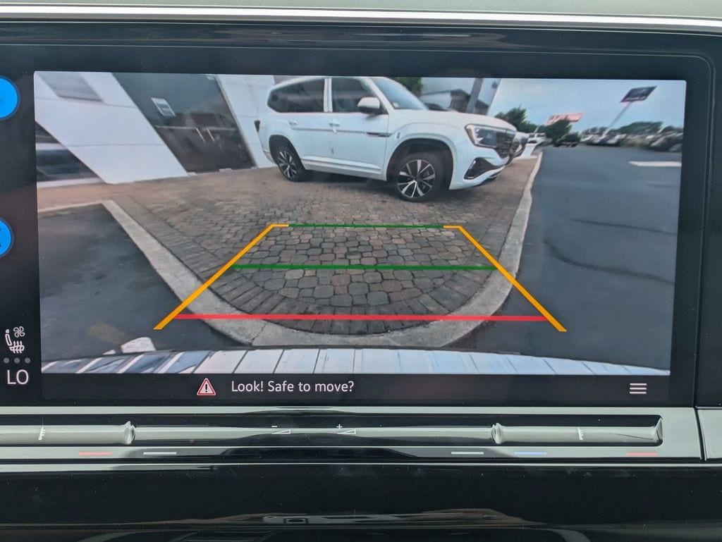 2026 Volkswagen Atlas SE - Photo 22