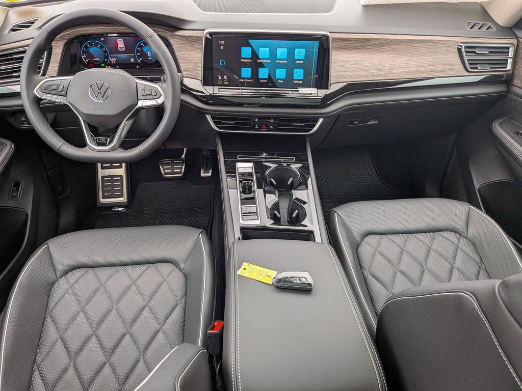2026 Volkswagen Atlas SEL Premium R-Line - Photo 17