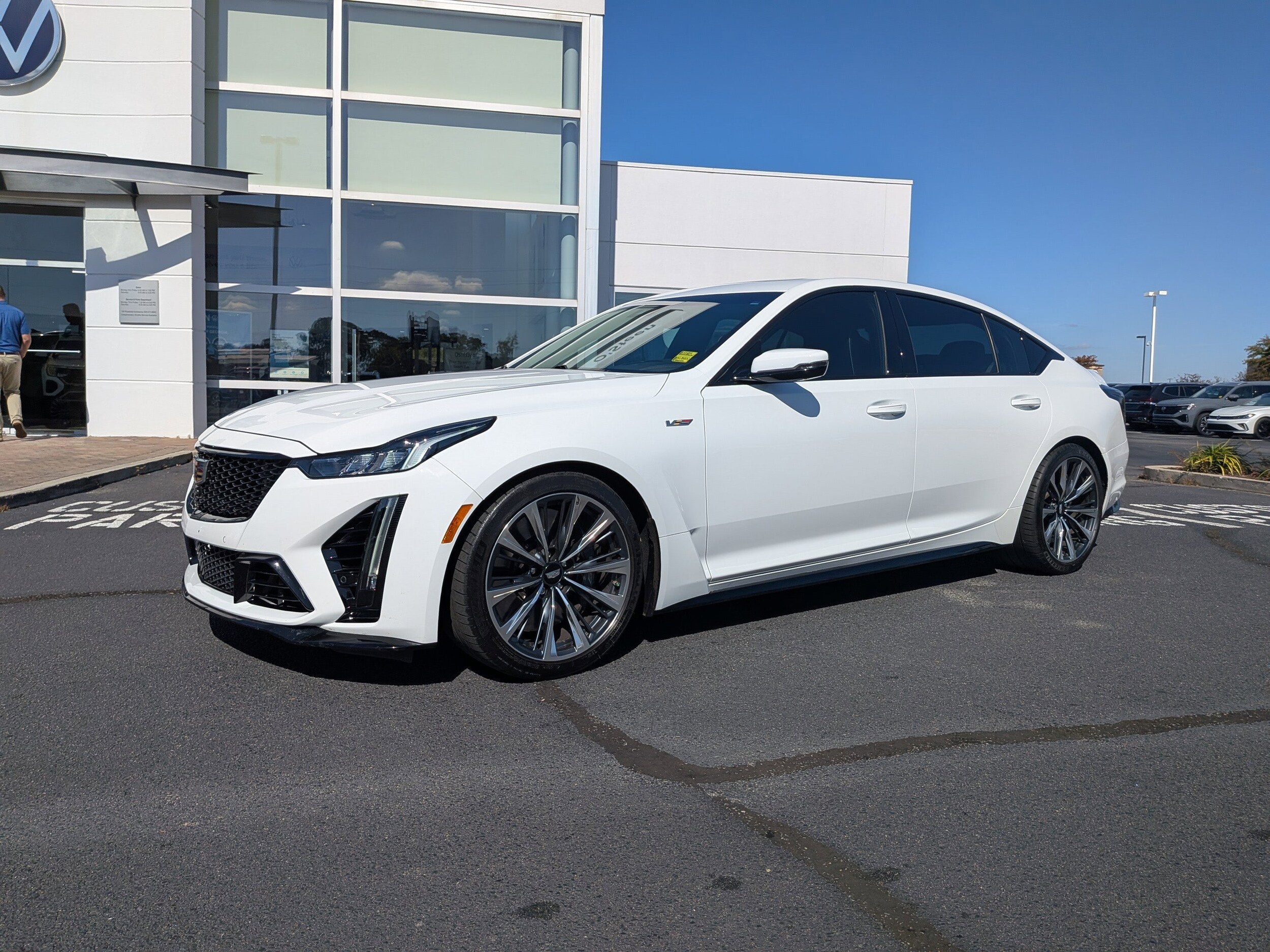 2023 Cadillac CT5 photo 4