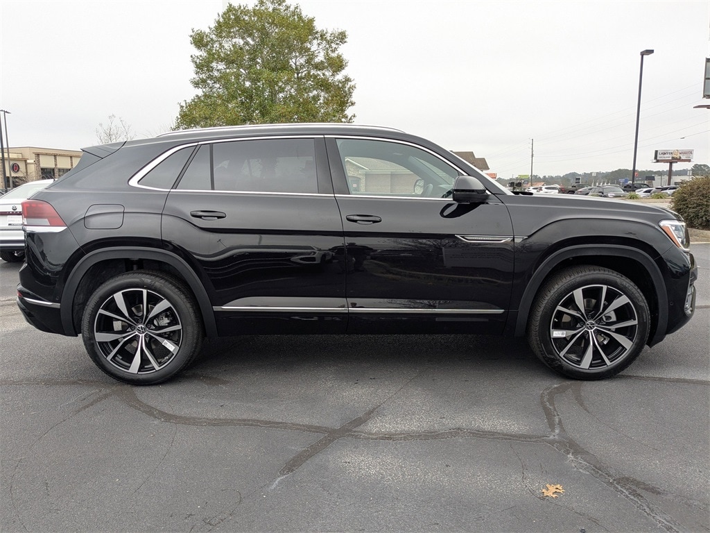 New 2026 Volkswagen Atlas Cross Sport 2.0T SEL Premium R-Line SUV