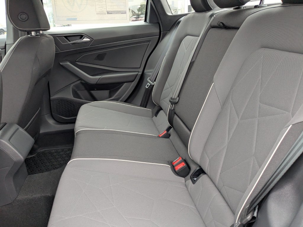 2026 Volkswagen Jetta Sport - Photo 14