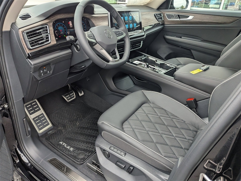 New 2026 Volkswagen Atlas 2.0T SEL Premium R-Line SUV