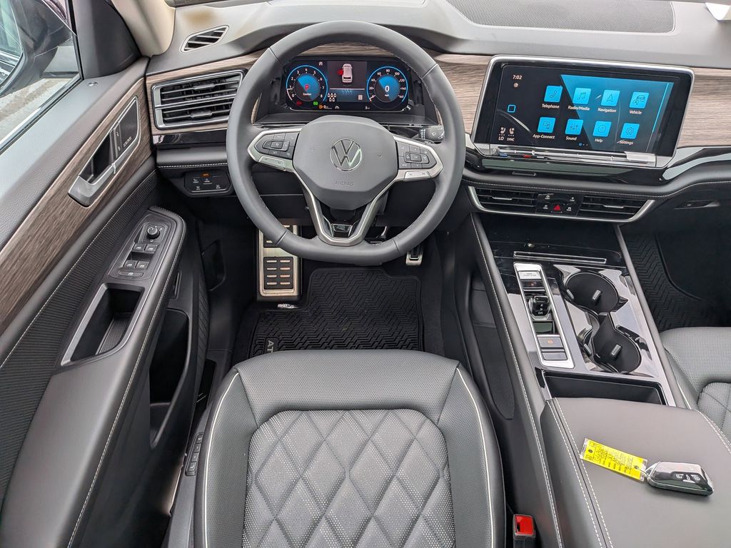2026 Volkswagen Atlas SEL Premium R-Line - Photo 18