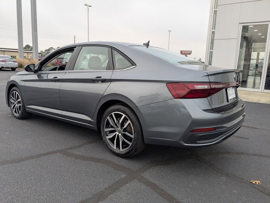 2026 Volkswagen Jetta SE - Photo 7