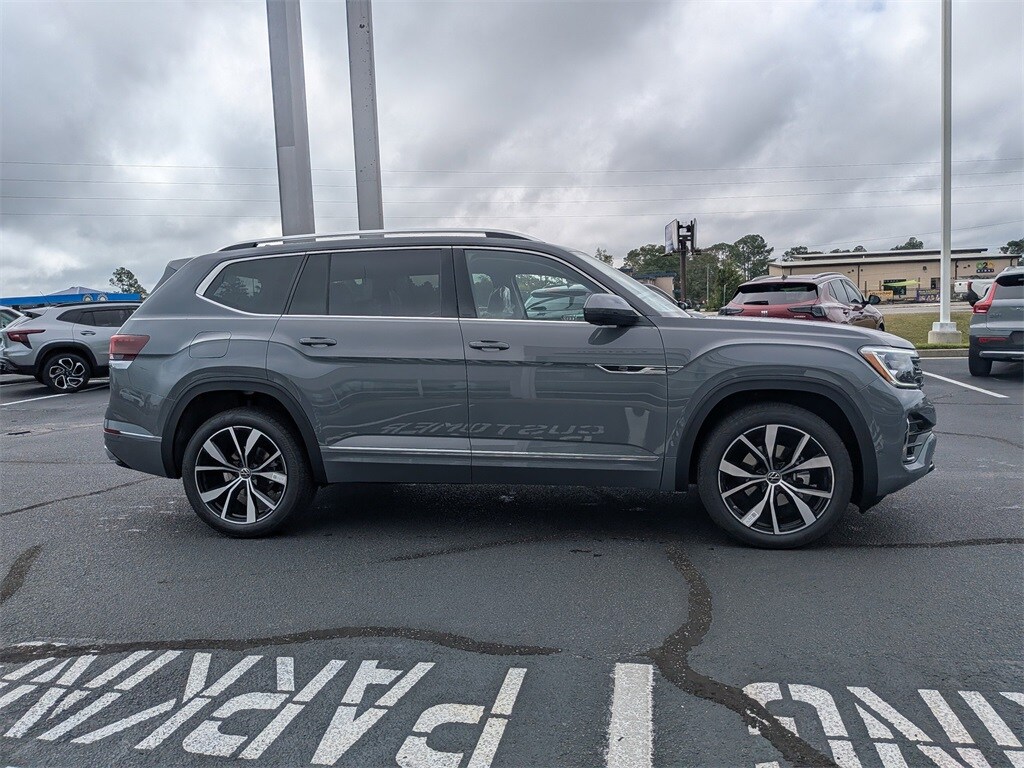 New 2026 Volkswagen Atlas 2.0T SEL Premium R-Line SUV