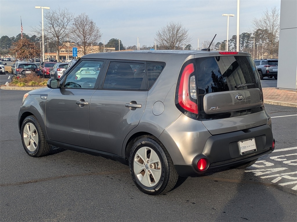 Used 2015 Kia Soul Base FWD Hatchback