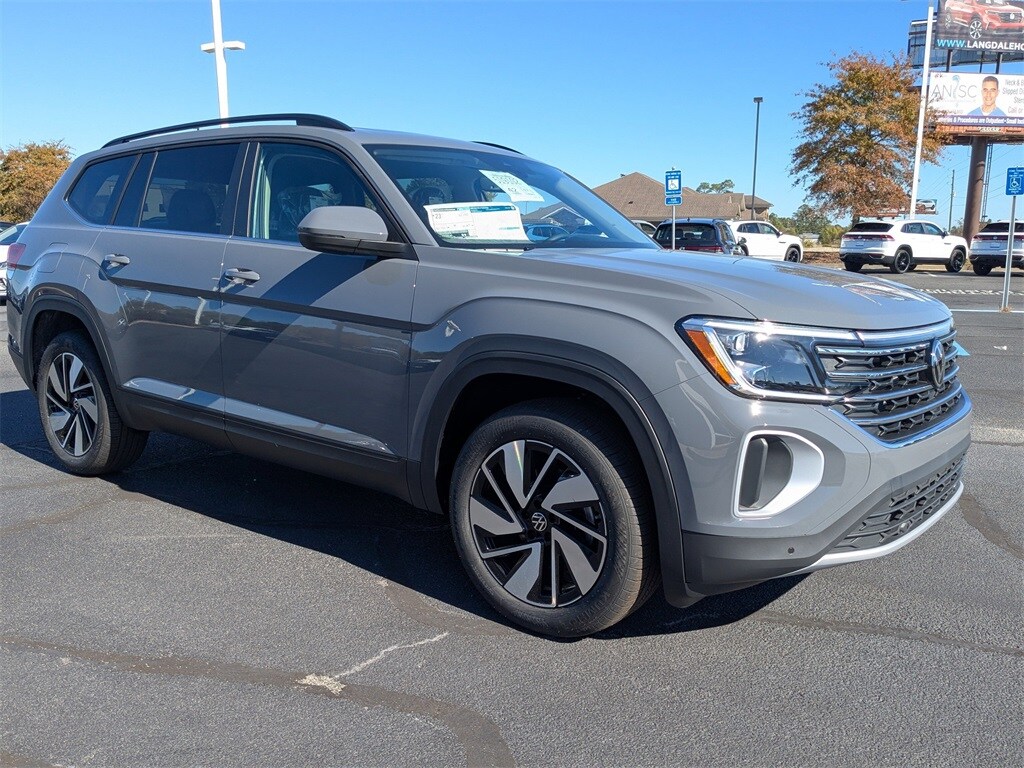 2026 Volkswagen Atlas SE Technology photo 3