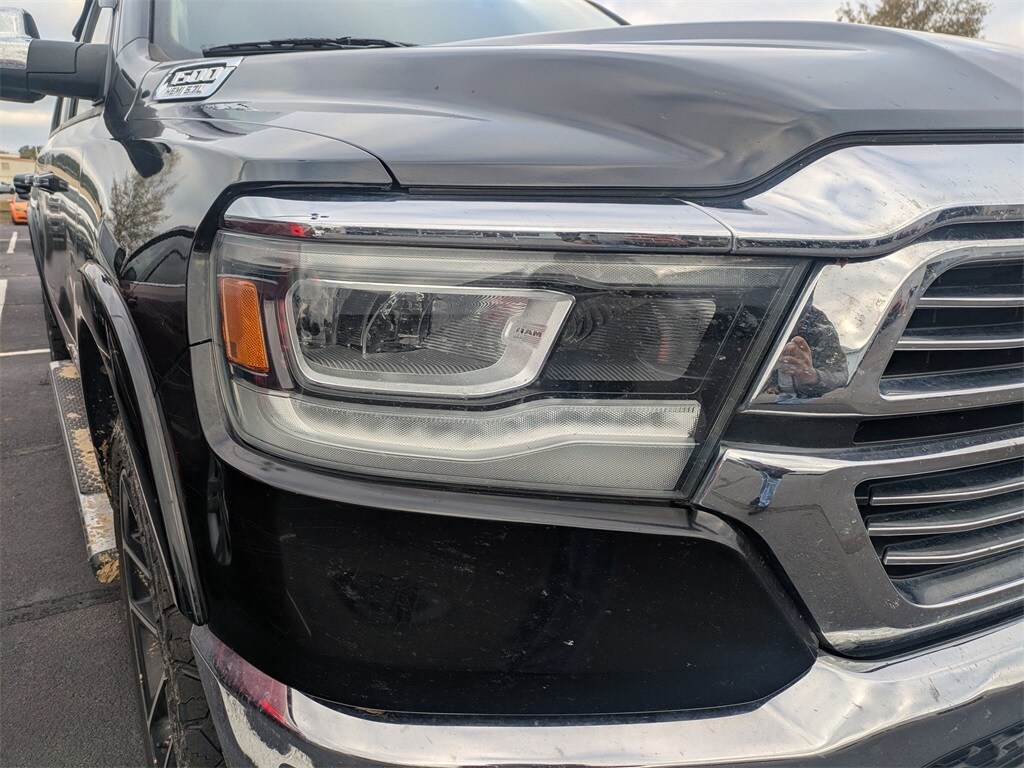 2019 Ram 1500 Laramie photo 3