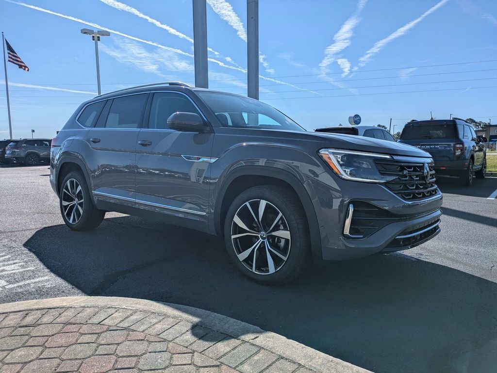 New 2026 Volkswagen Atlas 2.0T SEL Premium R-Line SUV