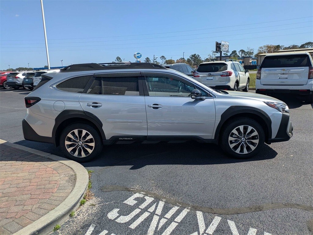 Used 2025 Subaru Outback Limited SUV