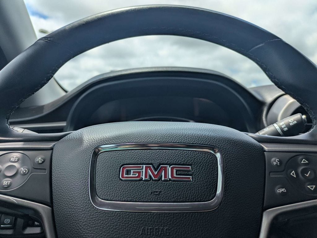 2023 GMC Acadia AT4 - Photo 31