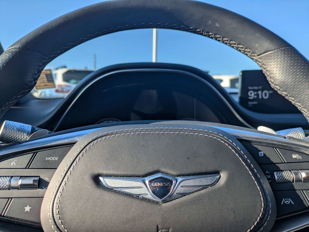 2025 GENESIS GV70 Sport - Photo 33