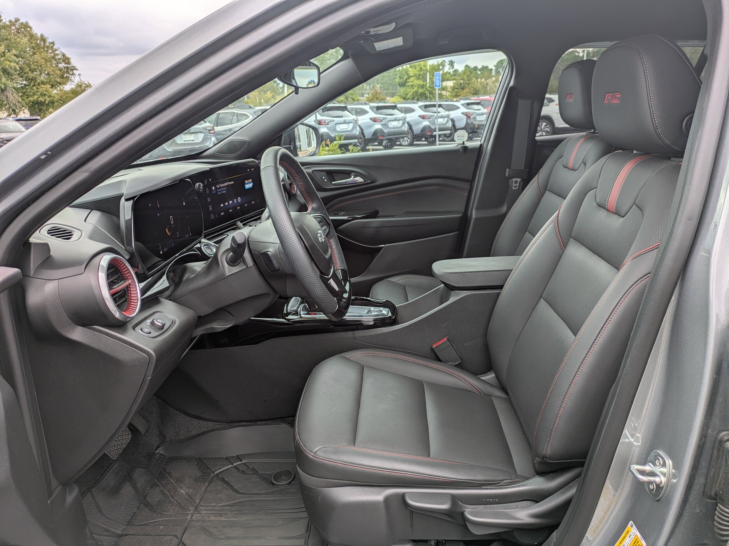 2024 Chevrolet Trax photo 3