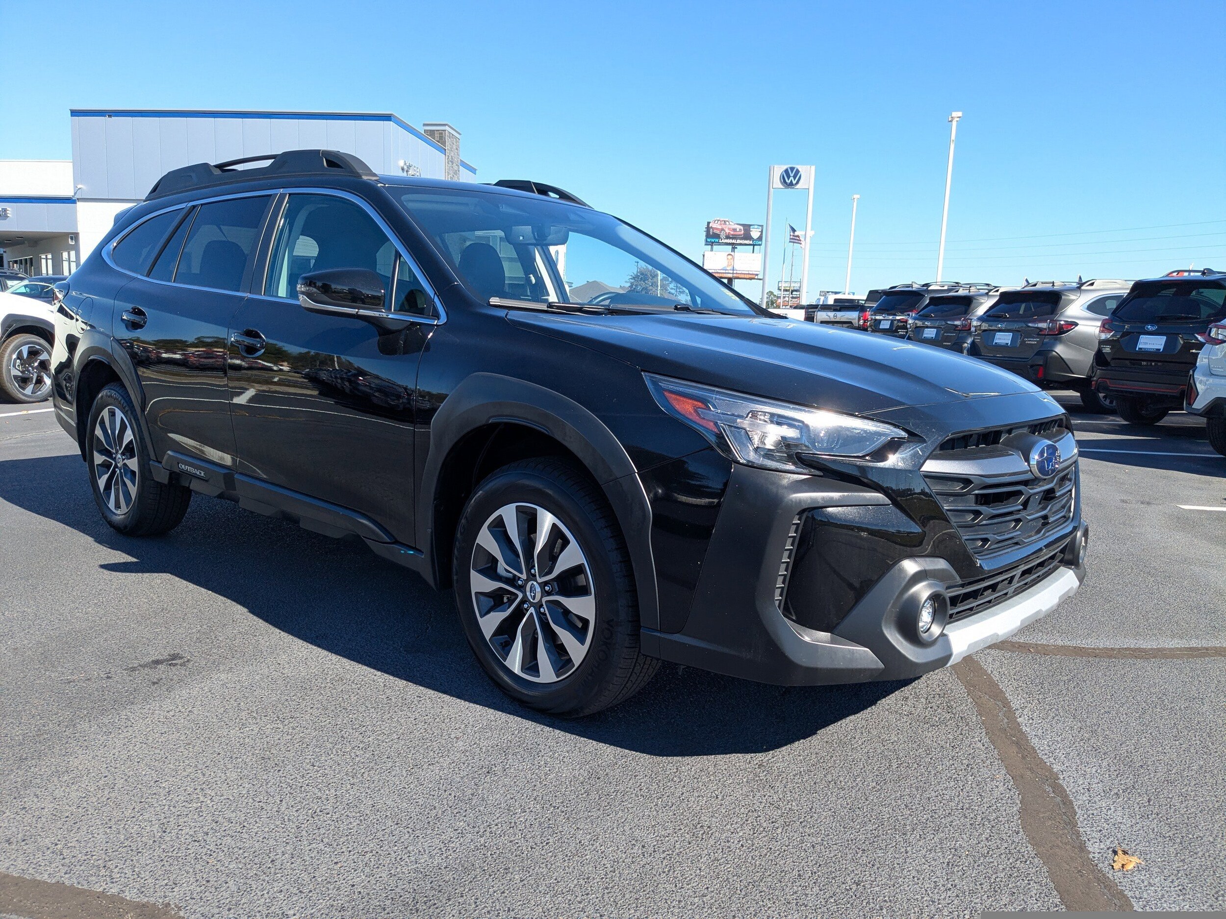 2025 Subaru Outback Limited XT photo 3