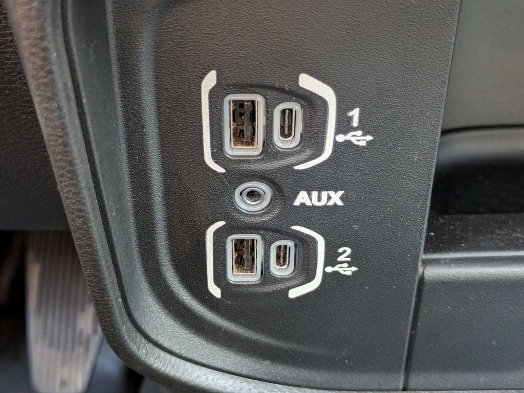 2023 RAM Ram 3500 Pickup Tradesman - Photo 23