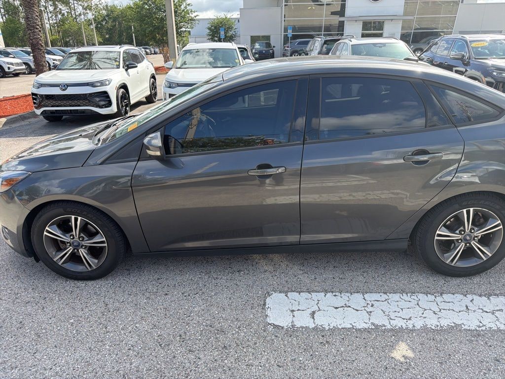 Used 2016 Ford Focus SE Sedan