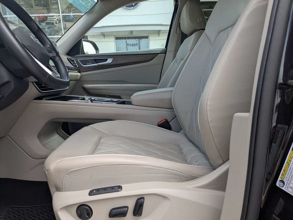 Certified 2025 Volkswagen Atlas 2.0T SEL Premium R-Line SUV